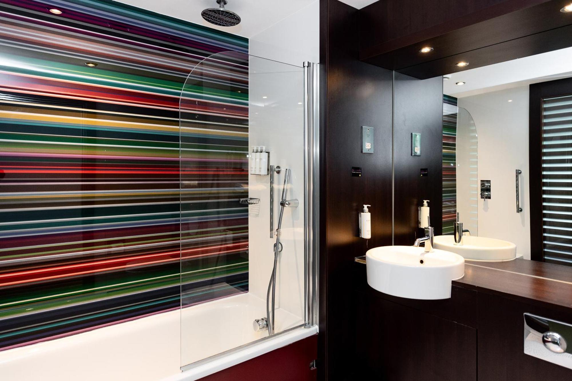 Village Hotel Manchester Ashton ภายนอก รูปภาพ