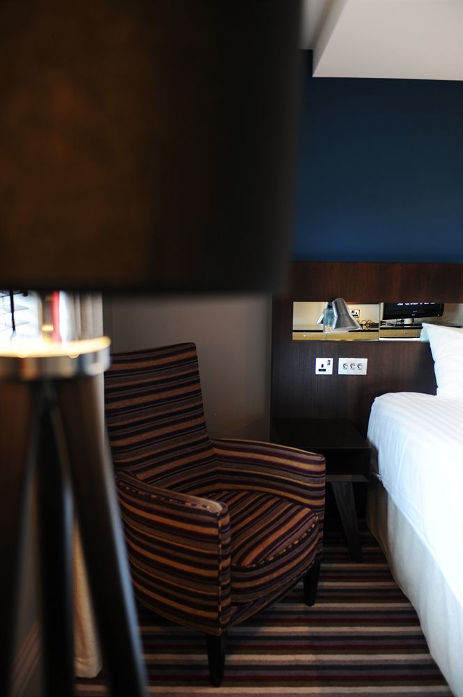 Village Hotel Manchester Ashton ภายนอก รูปภาพ