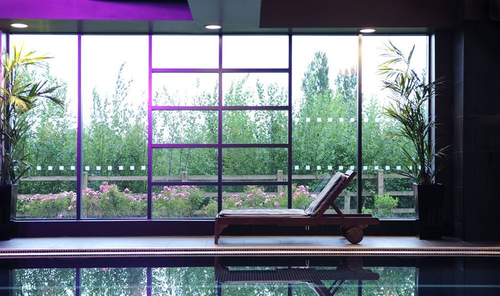 Village Hotel Manchester Ashton ภายนอก รูปภาพ