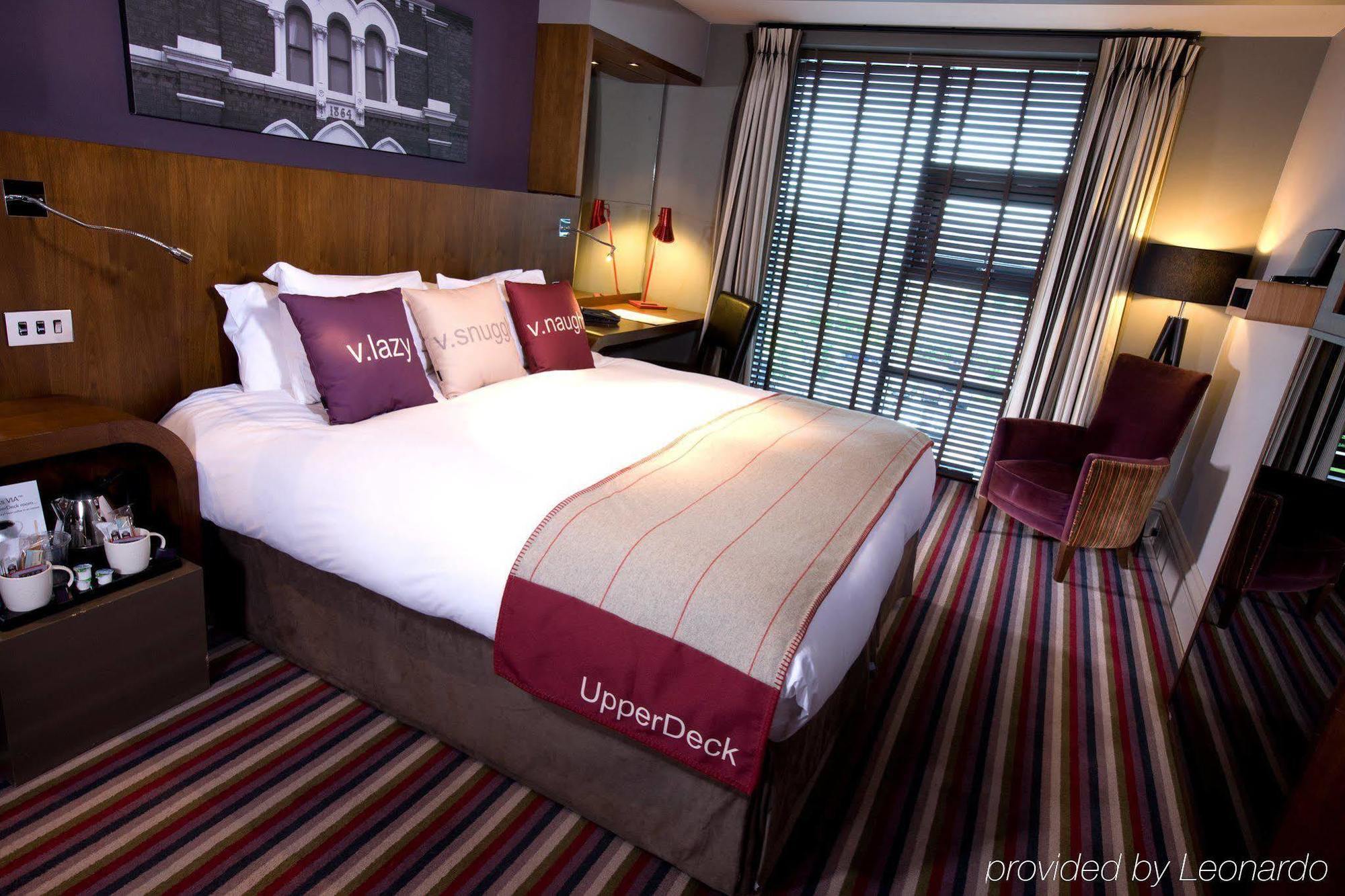 Village Hotel Manchester Ashton ภายนอก รูปภาพ