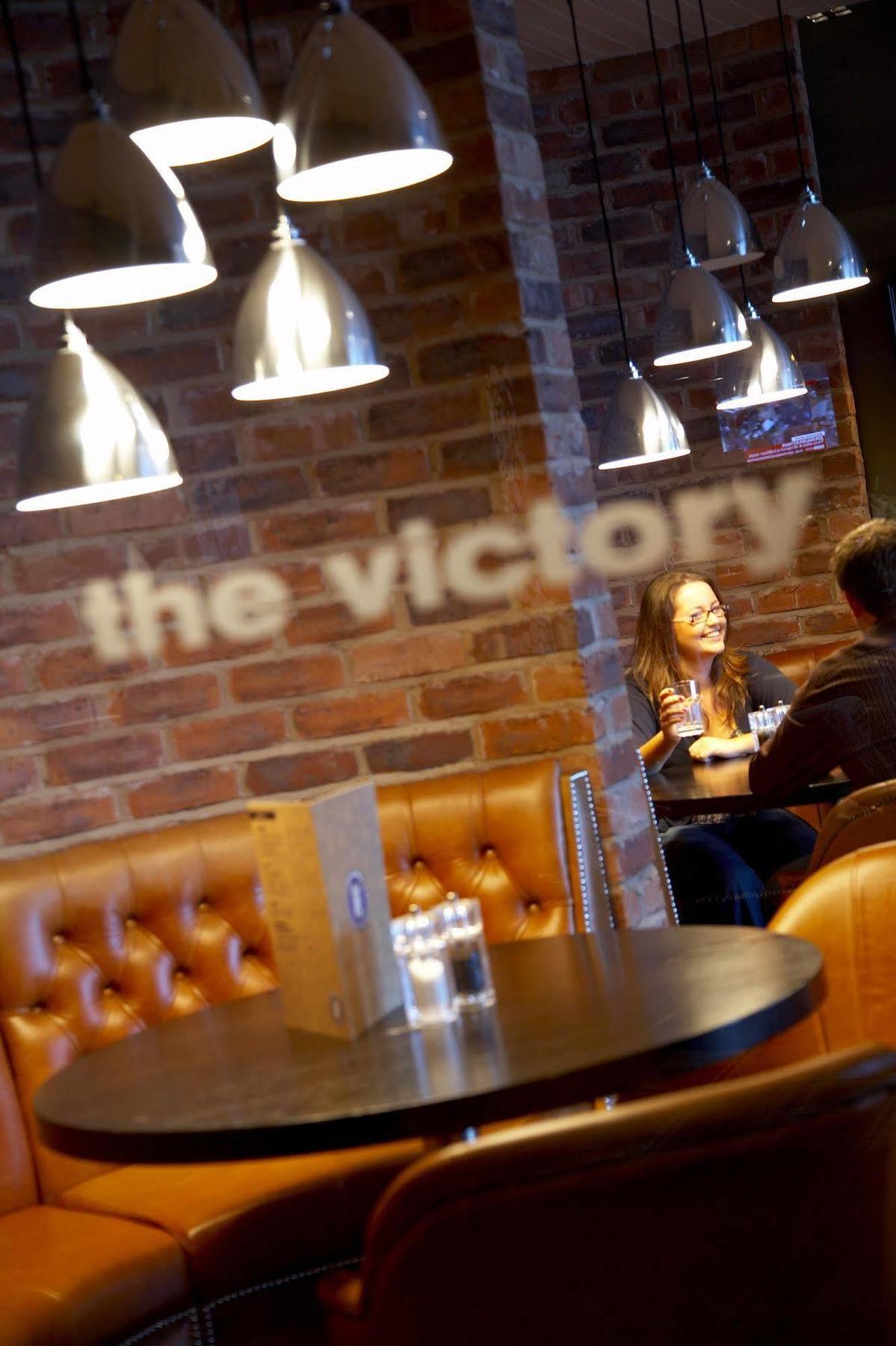 Village Hotel Manchester Ashton ภายนอก รูปภาพ